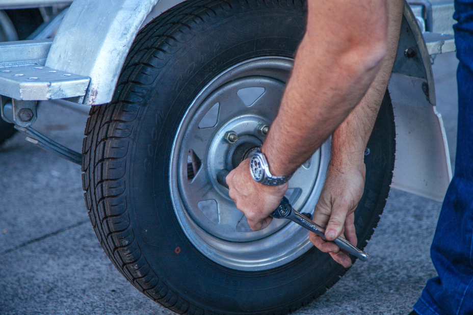 Simple Trailer Repairs – Changing a Wheel Bearing